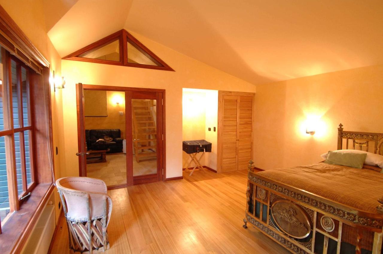 Yan Kee Way Lodge Bungalow Puerto Varas Eksteriør billede