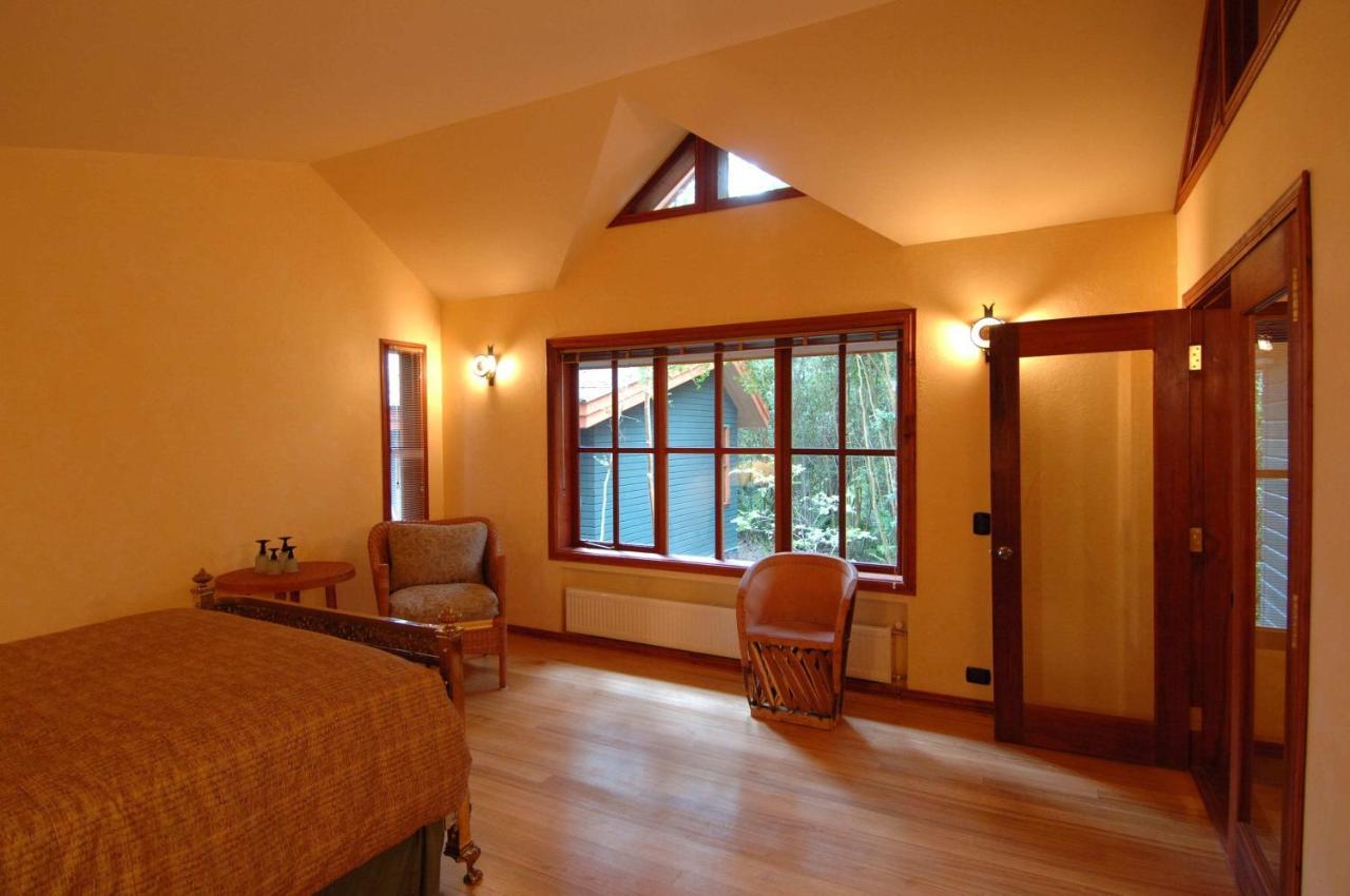 Yan Kee Way Lodge Bungalow Puerto Varas Eksteriør billede