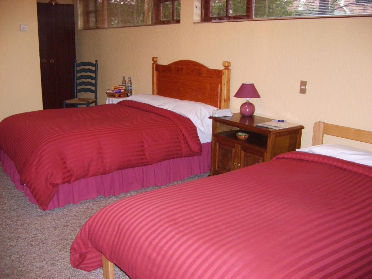 Yan Kee Way Lodge Bungalow Puerto Varas Eksteriør billede