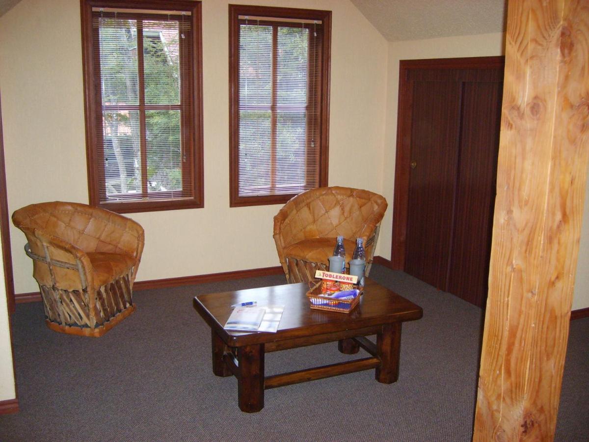 Yan Kee Way Lodge Bungalow Puerto Varas Eksteriør billede